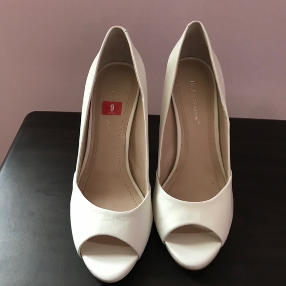 New bcbgeneration white peep toe shoes size 9 - Picture 2 of 3